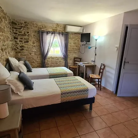 Logis Restaurant La Bastide Saint Bach Hotell 3*