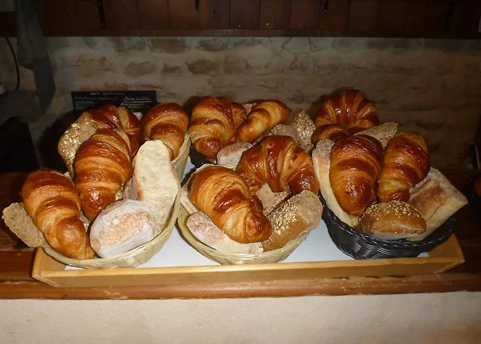 Hotel Logis La Bastide Saint Bach