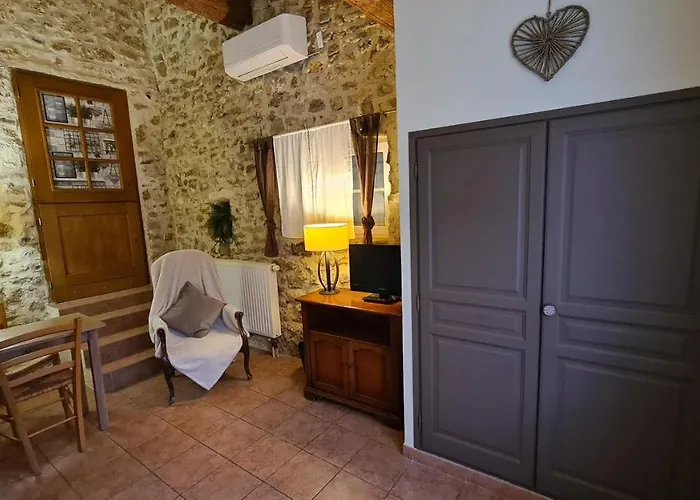 Hotel Logis La Bastide Saint Bach