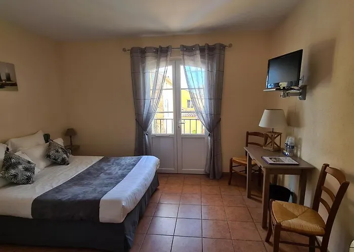 Logis La Bastide Saint Bach Hotel 3*