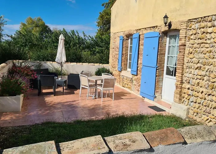 Hotel Logis La Bastide Saint Bach Suze-la-Rousse