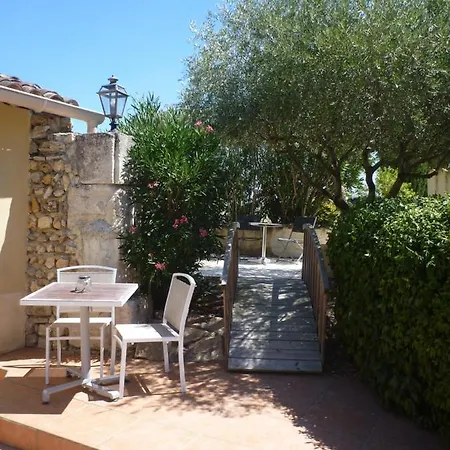 Hotel Logis Restaurant La Bastide Saint Bach Suze-la-Rousse