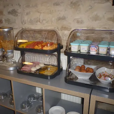 Hotel Logis La Bastide Saint Bach 3*
