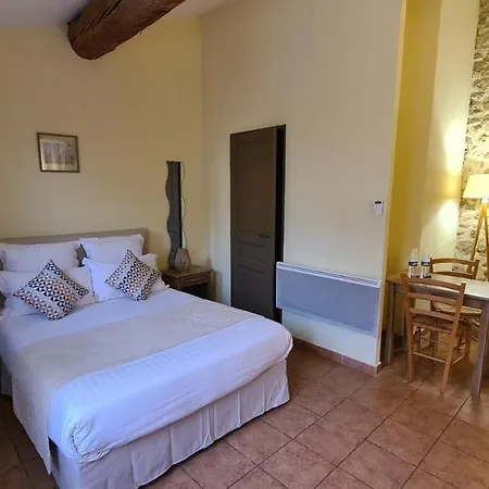 Logis La Bastide Saint Bach 3*