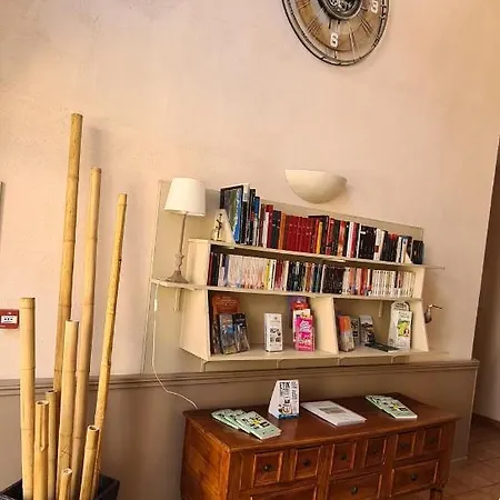 Hotel Logis Restaurant La Bastide Saint Bach Suze-la-Rousse