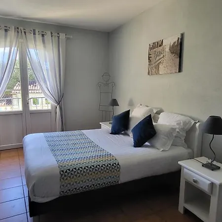 Hôtel 3 étoiles La Bastide Saint Bach
