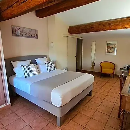 Hôtel 3 étoiles La Bastide Saint Bach 3*