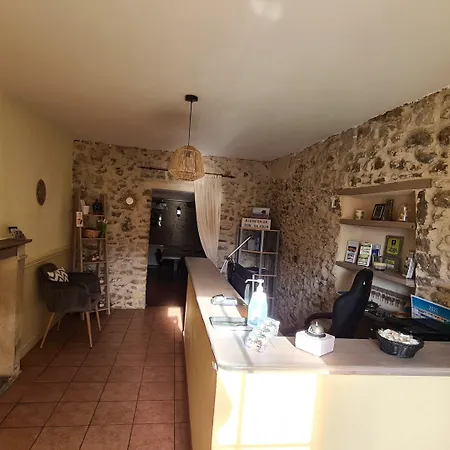 Logis La Bastide Saint Bach 3*