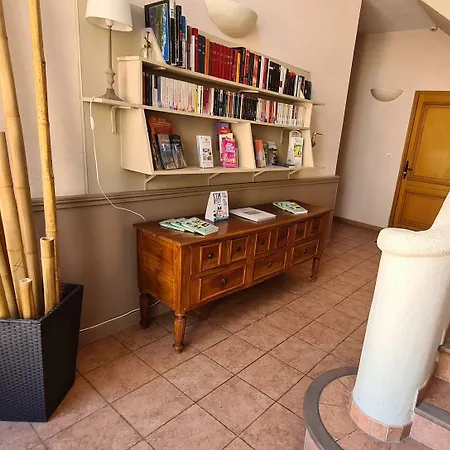Logis La Bastide Saint Bach Hotel