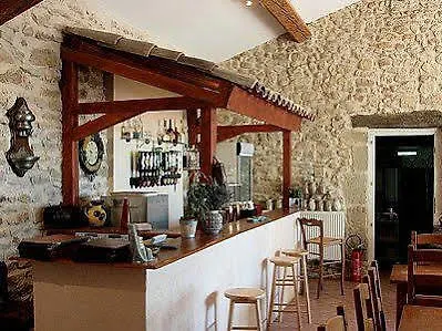 Hôtel 3 étoiles La Bastide Saint Bach Suze-la-Rousse